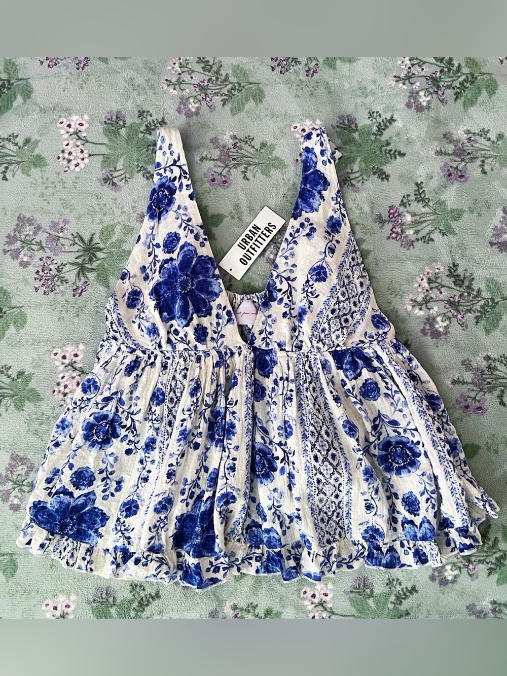 Urban Outfitters Out From Under Beachy Keen Plunge Babydoll Floral Tank Top 💙